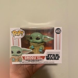 NWT Star Wars “Grogu With Cookies” Bobble-Head Funko Pop.